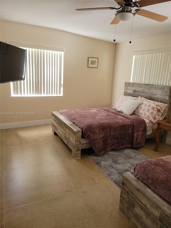 Foto del edificio - 1163 NW 100th Terrace
