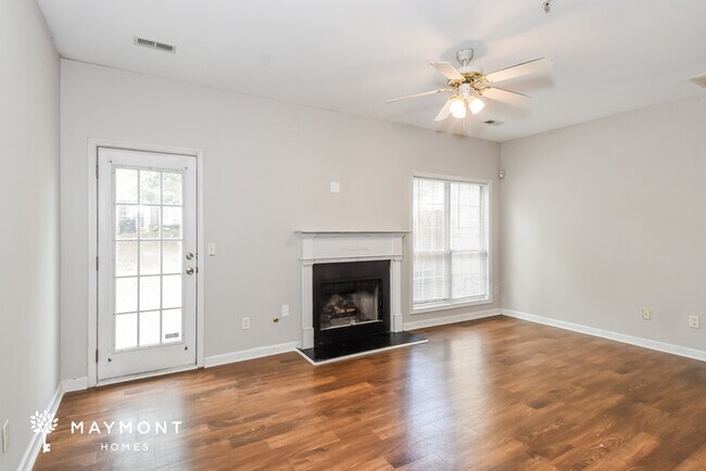 Building Photo - Cozy Comfort and Character in Lithonia