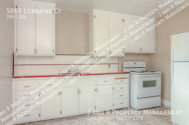 Building Photo - 5869 Lorraine Ct