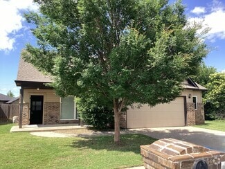 Building Photo - 8229 NW 140th St