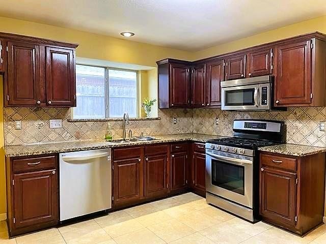 Foto del edificio - 7006 Hawaii Ln
