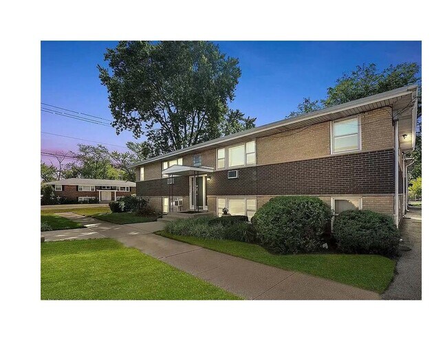 Foto del edificio - 6416 175th St