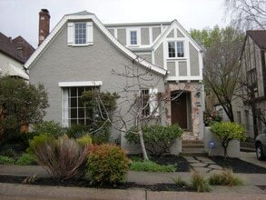 Building Photo - 5830 Ross St