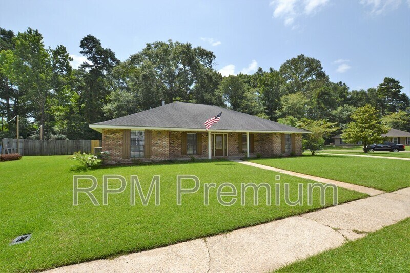Foto principal - 2530 Chantulane Ave