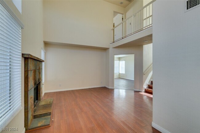 Building Photo - 6508 Lombard Dr