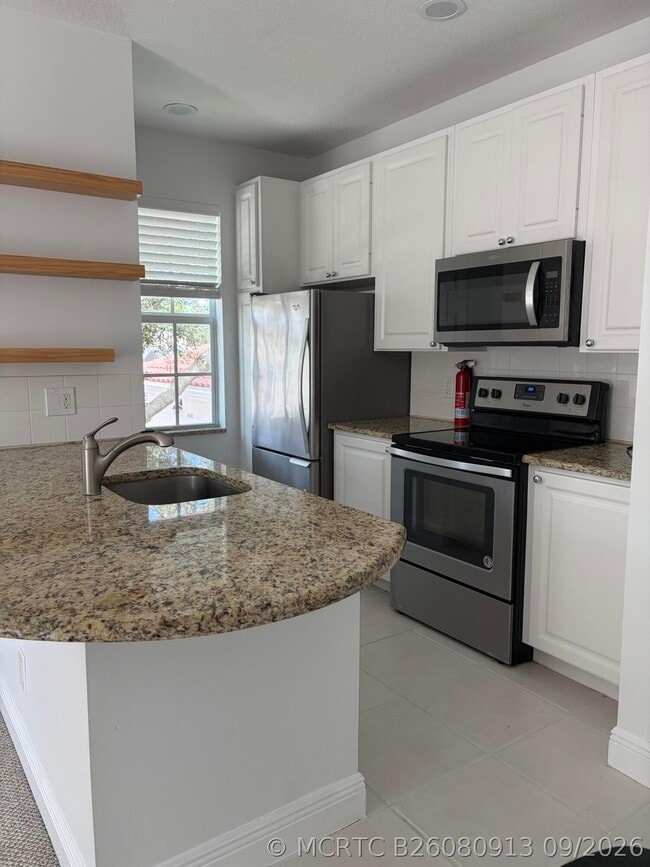 Building Photo - 4014 Community Dr