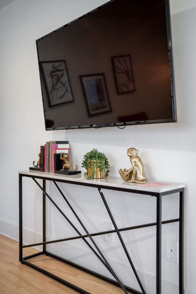 Foto del edificio - 1136 Crescent Ave NE