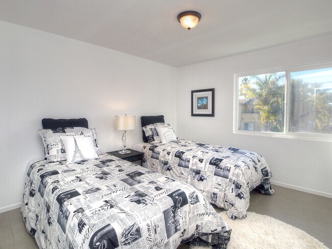 Foto del edificio - 6740 Sabado Tarde Rd