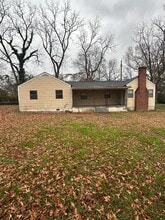 Building Photo - 105 Hunt Ave