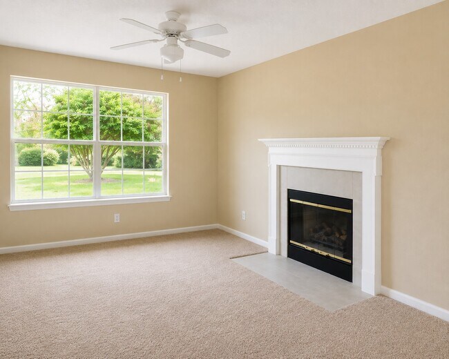 Building Photo - 139 Laurelwood Dr