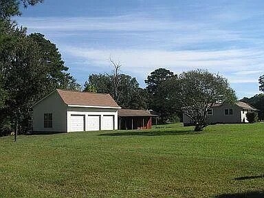 Foto del edificio - 2304 Flippen Rd