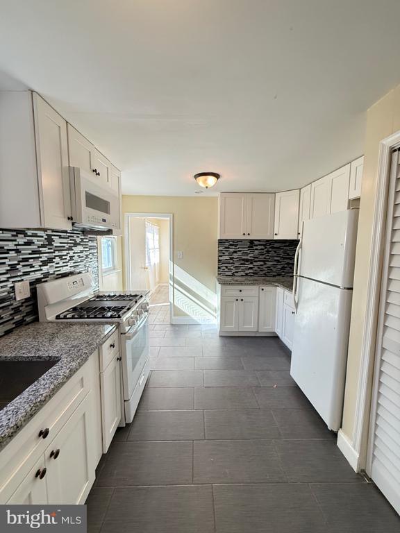 Building Photo - 557 Powderhorn Rd