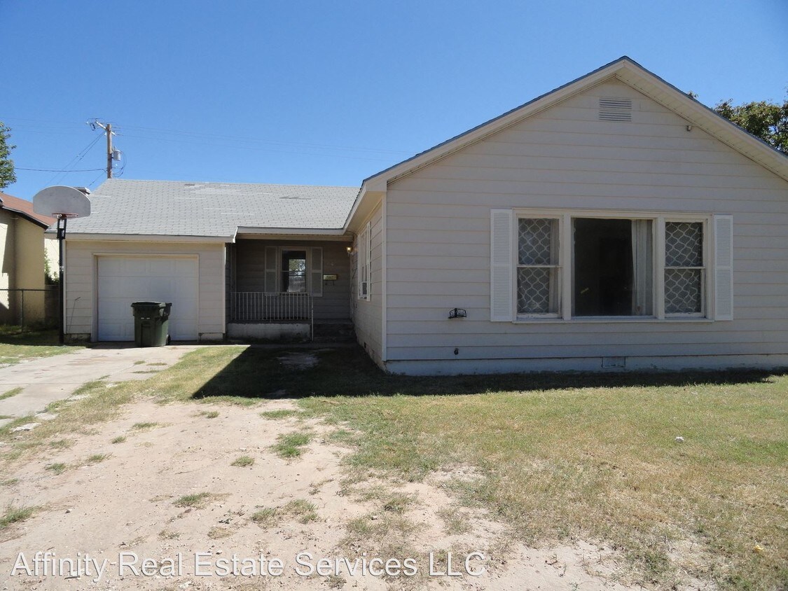 Foto principal - 710 N Ash St
