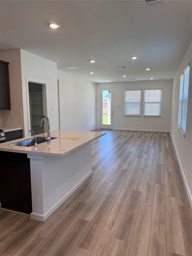 Foto del edificio - 21626 Lime Moss Ln