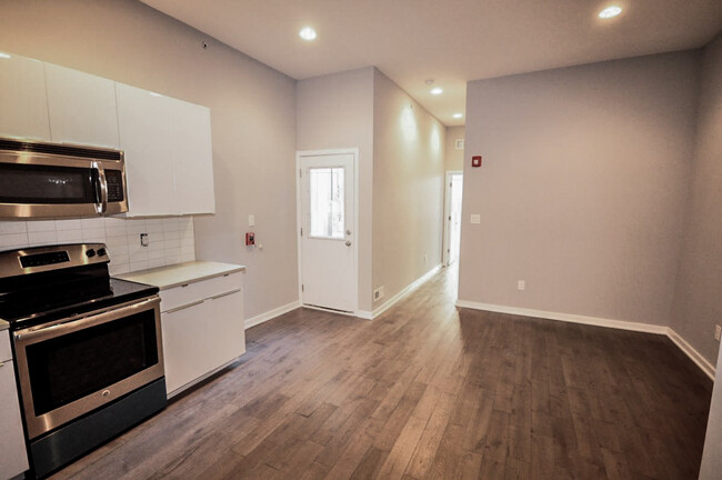 Building Photo - 4049 Spring Garden St