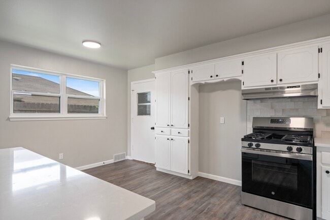 Building Photo - 4236 NW 53rd St