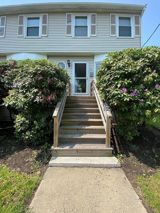 Building Photo - 29 Lowell St
