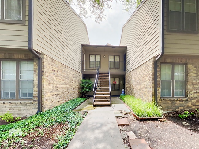 Building Photo - 5300 Keller Springs Rd