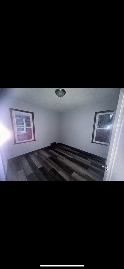 Building Photo - newly updated 2 bedroom home