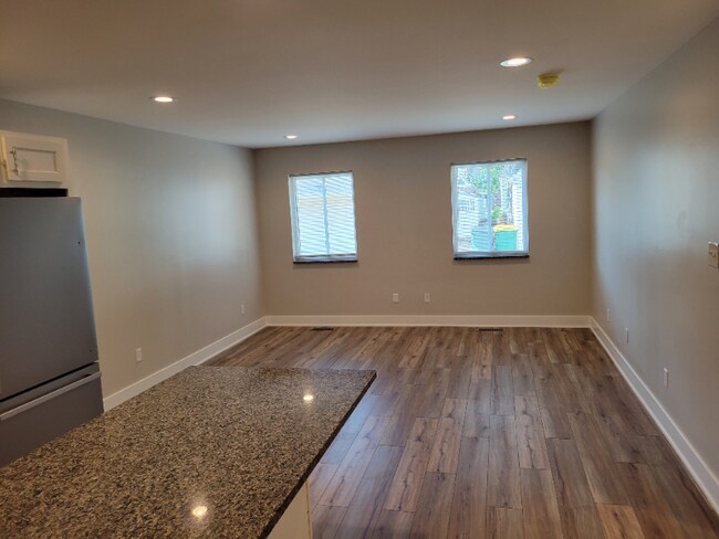 Foto del edificio - 4977 W 16th St