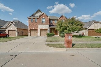 Building Photo - 601 Port Royale Way