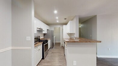 Interior Photo - 14 North
