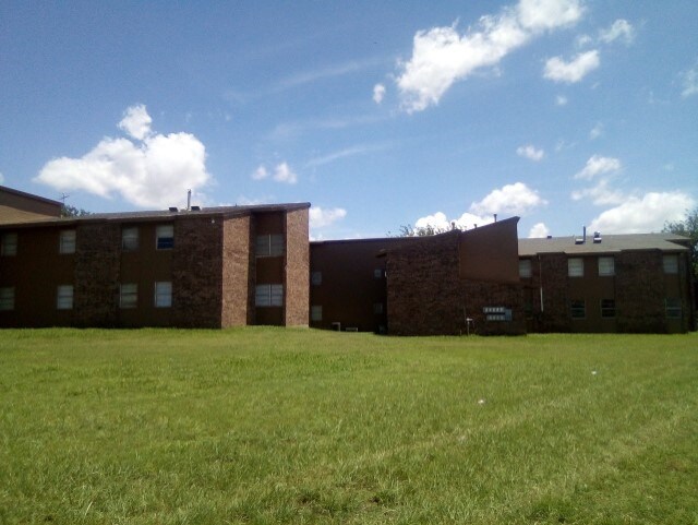Edificio Westmoreland - 4802 Johnson Rd