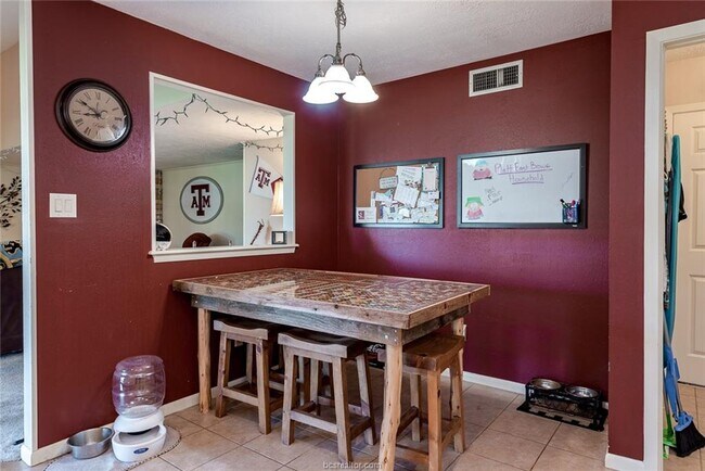 Foto del edificio - 1709 Austin Ave