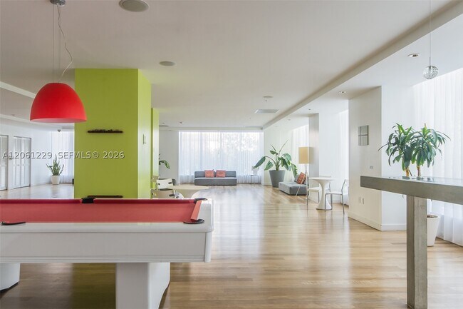 Foto del edificio - 133 NE 2nd St