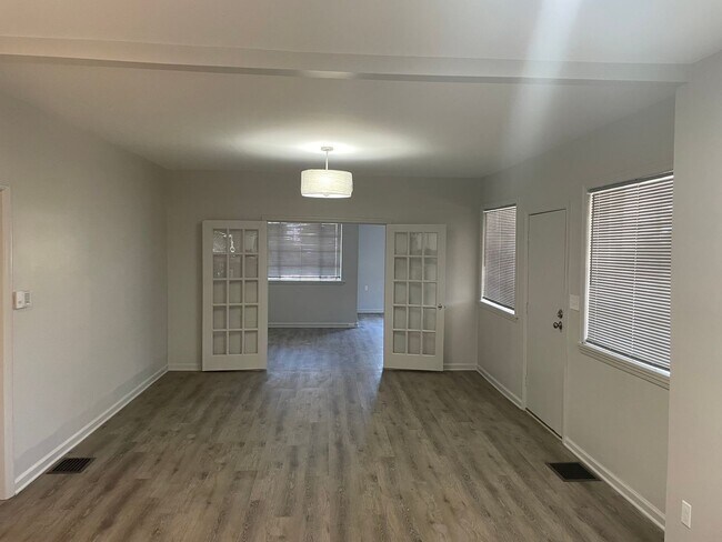 Foto del edificio - Fully Renovated Home For Rent