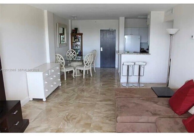Foto del edificio - 1500 Bay Rd