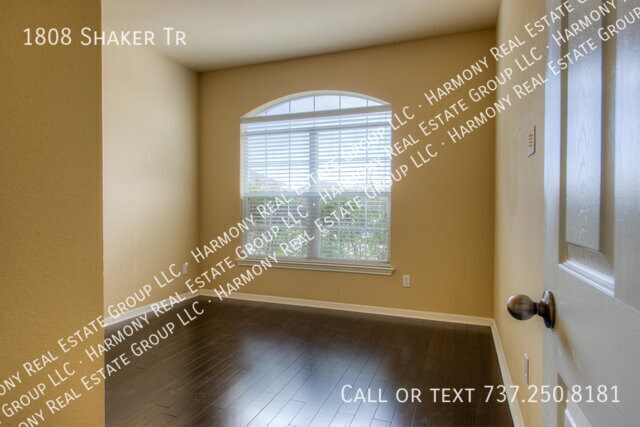 Foto del edificio - 1808 Shaker Trail