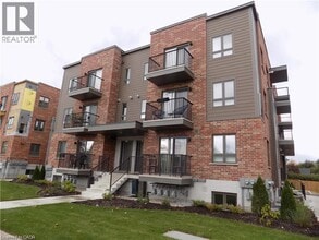 Building Photo - 361 Lancaster St W