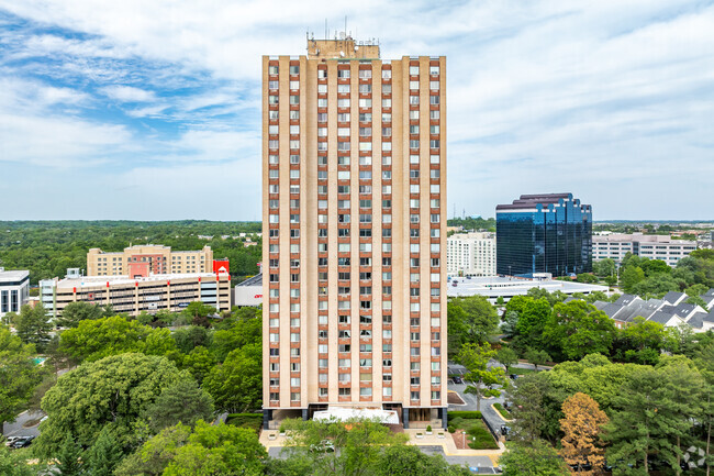 9701 Campos Rd - Washingtonian Tower