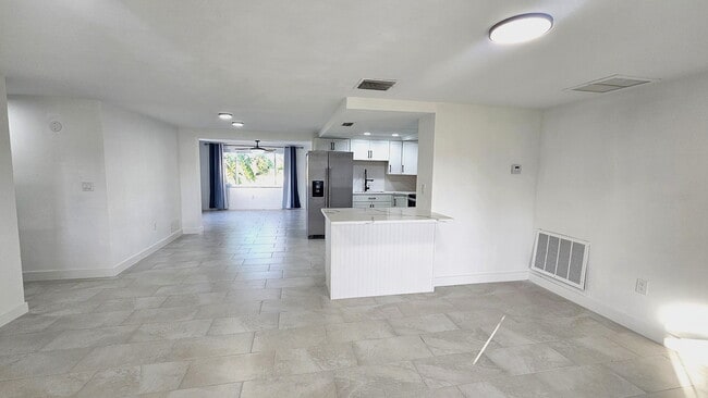 Foto del edificio - 3633 Rock Royal Dr