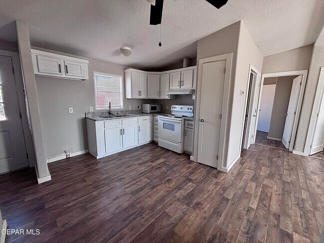 Foto del edificio - 421 Tulum Dr