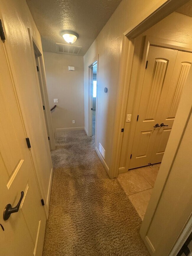 Foto del edificio - Millcreek Springs Townhome