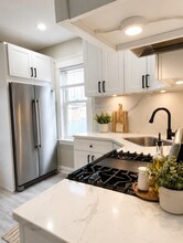 Building Photo - 40 Piaget Ave
