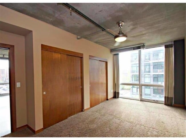 Building Photo - 730 N 4th St