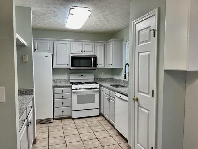 Building Photo - 3377 English Oaks Dr NW