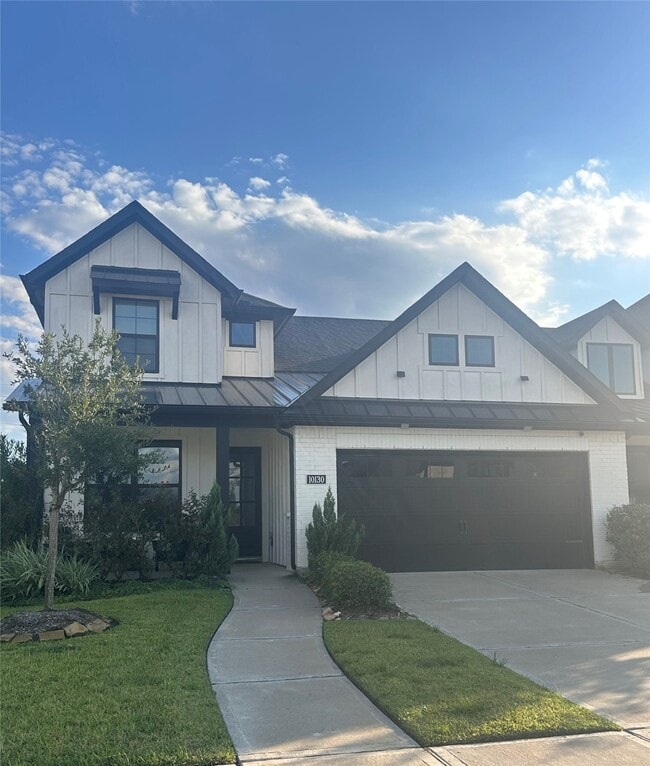Building Photo - 10130 Water Harbor Dr