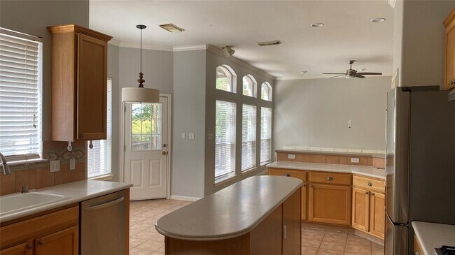 Building Photo - 8419 Sea Ash Cir