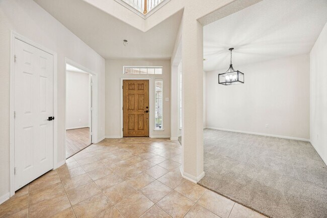 Foto del edificio - 18006 Cypress Valley Ln