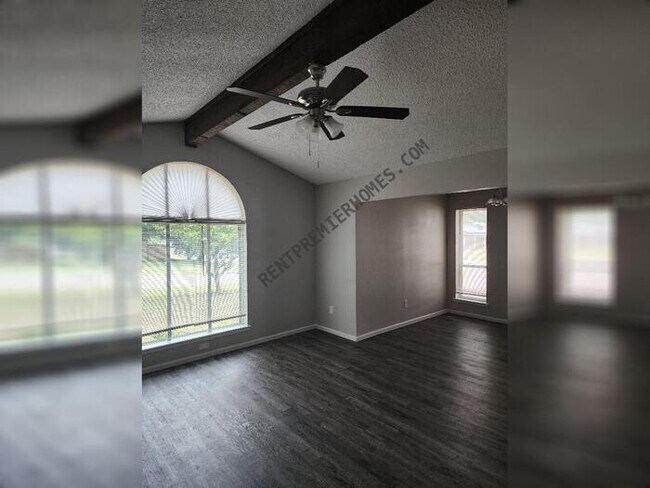 Foto del edificio - 6401 Winn St