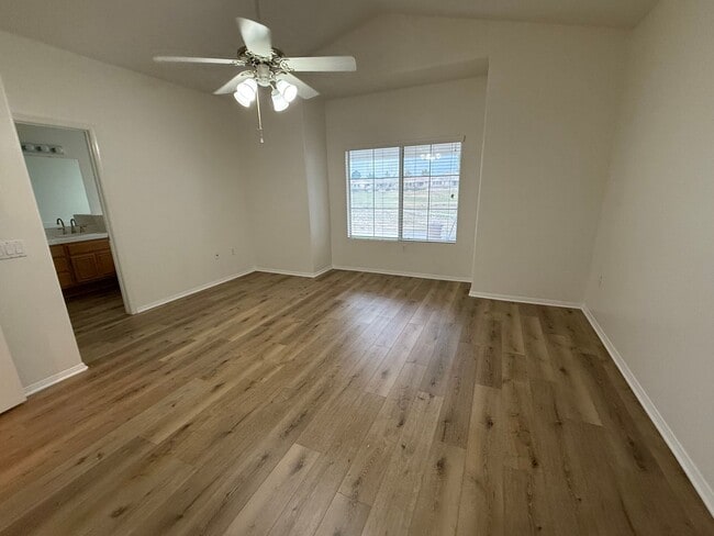 Building Photo - Wyndham Rose in AV, 2 Bedrooms,2 Bathrooms + Den, Gated Community,