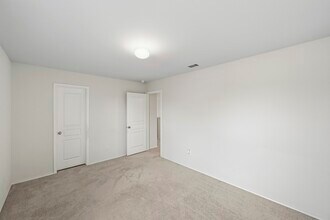 Building Photo - 14603 Auburn Dusk Dr