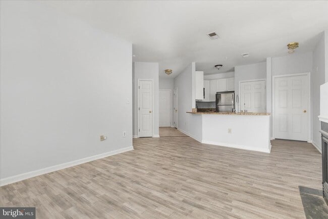 Building Photo - 4200 Mozart Brigade Ln