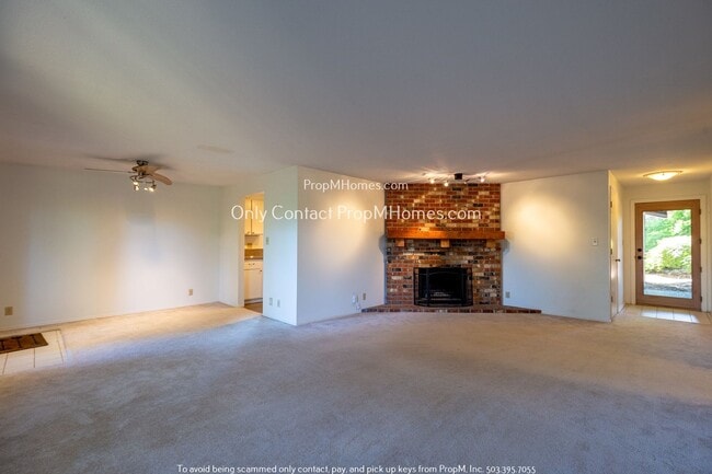 Building Photo - Spacious Home with Attached Garage, Expans...