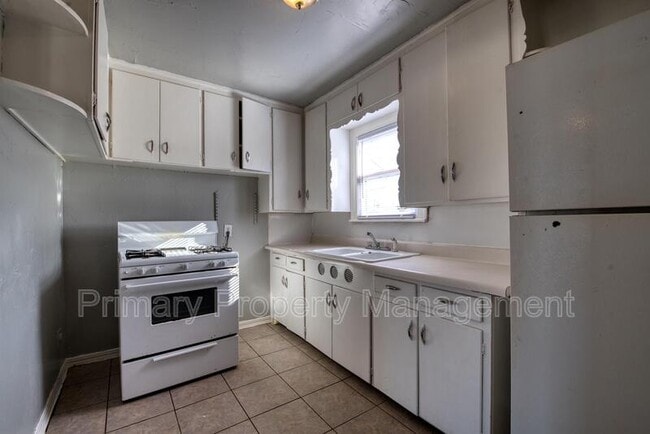 Building Photo - 3112 Cashion Pl