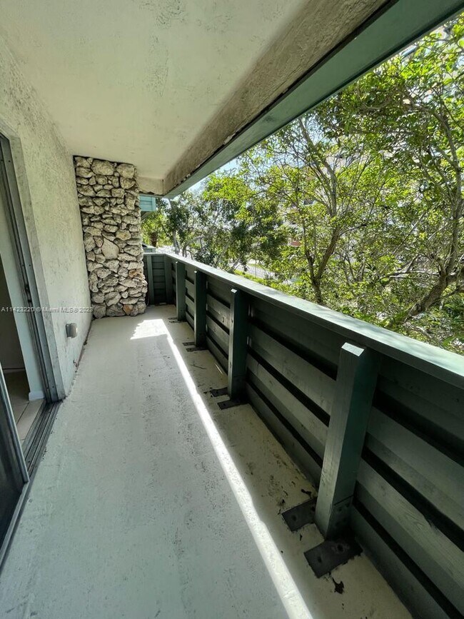 Building Photo - 8305 SW 72nd Ave